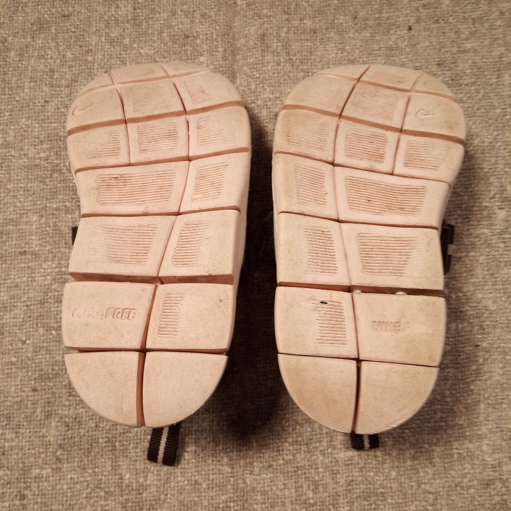 Nike Mary Jane Baby/Kids Shoes Size 5C - Picture 7 of 7